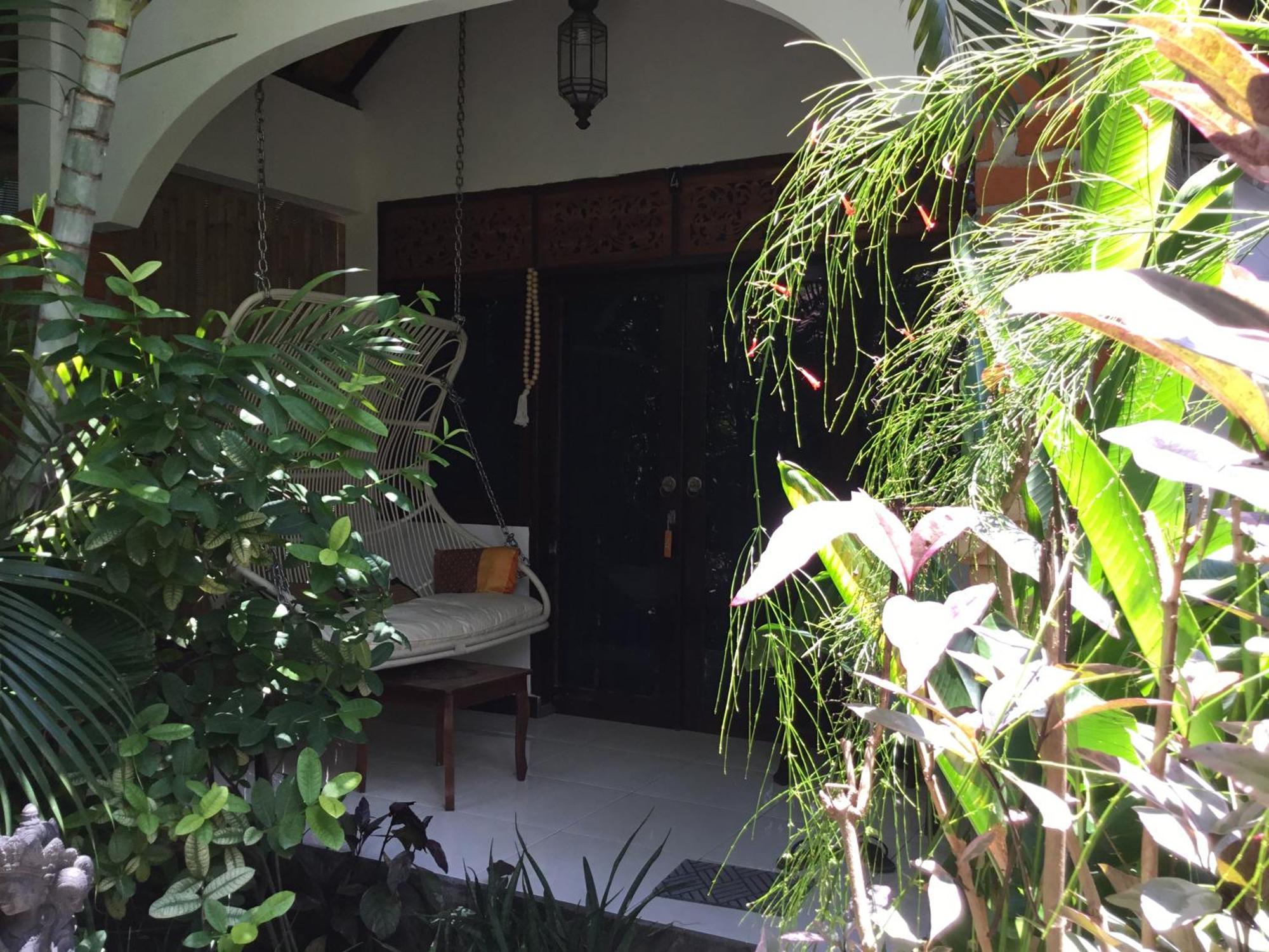 Gili Nyepi Hotel กีลีตราวางัน ภายนอก รูปภาพ