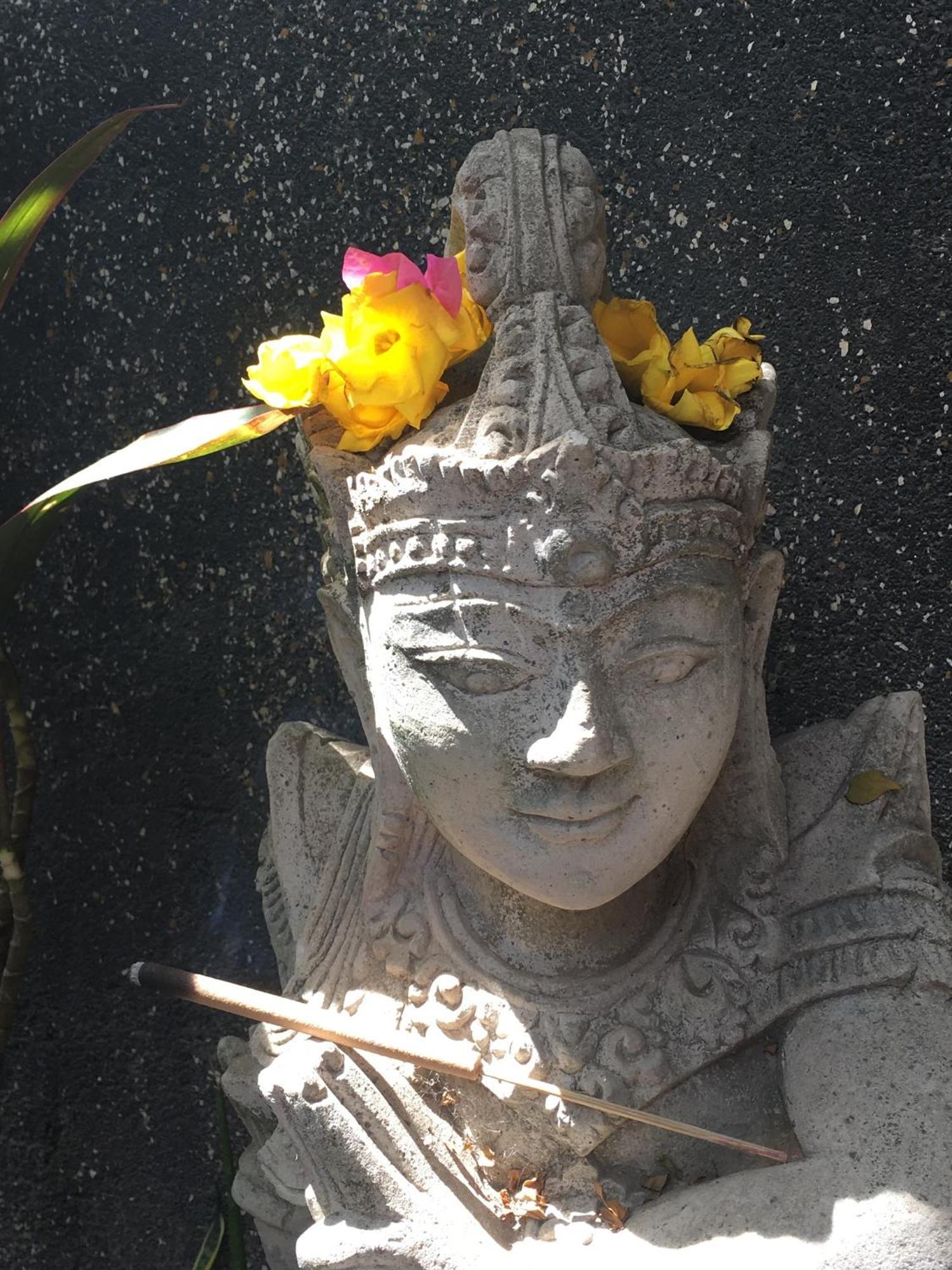Gili Nyepi Hotel กีลีตราวางัน ภายนอก รูปภาพ