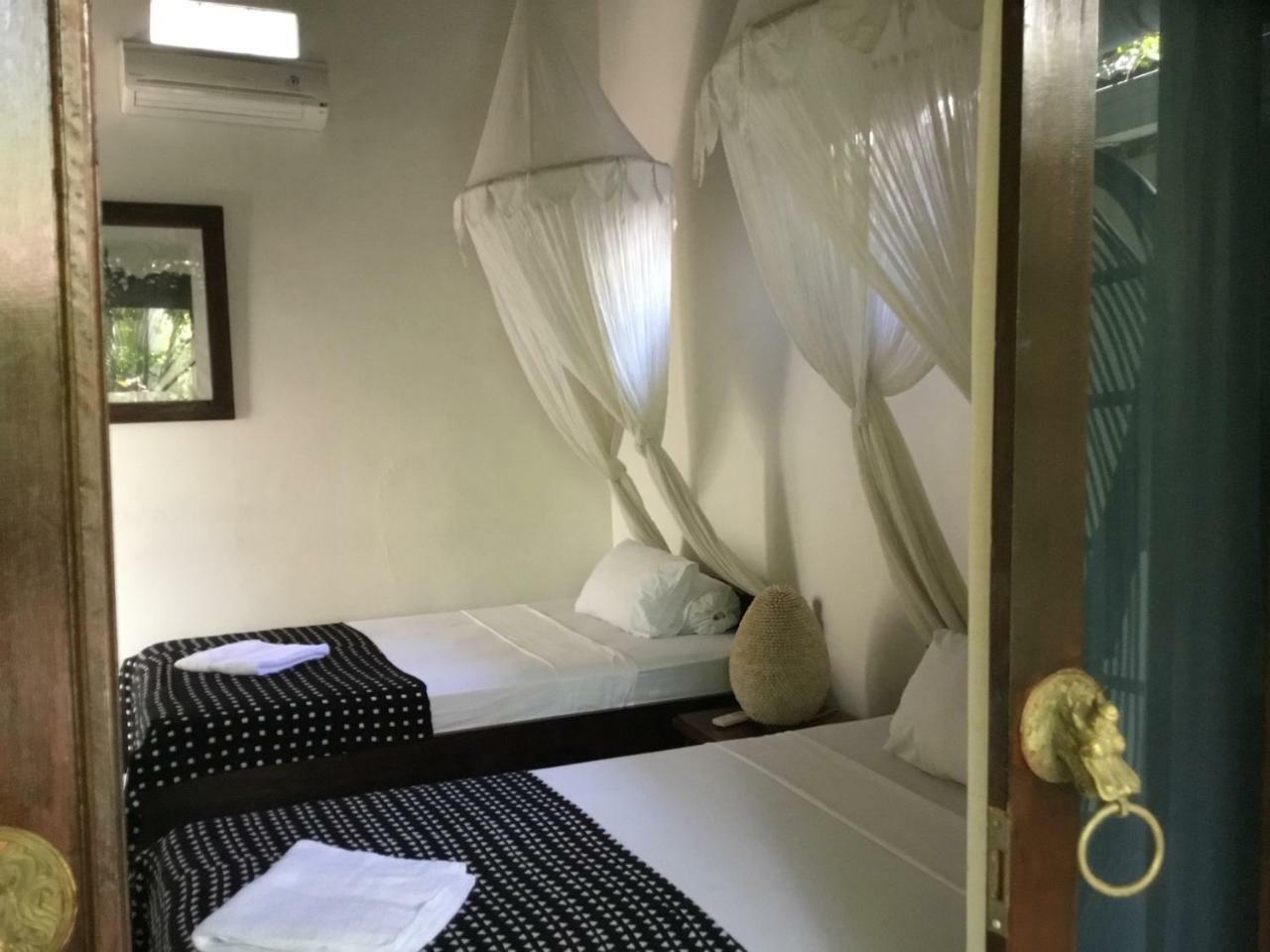 Gili Nyepi Hotel กีลีตราวางัน ภายนอก รูปภาพ